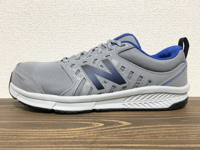ニューバランスの安全靴の412をレビュー